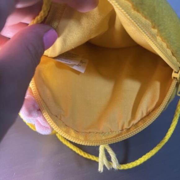 Retro Amscan Looney Tunes Tweety Bird Plush Head Purse Crossbody Bag With Flower - Picture 3 of 4